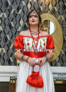 Robe Kabyle Moderne Épaules Dénudées